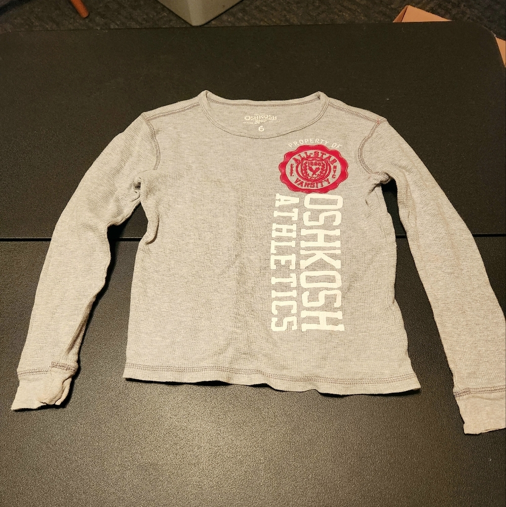 Oshkosh boys logo thermal shirt. Size 6.